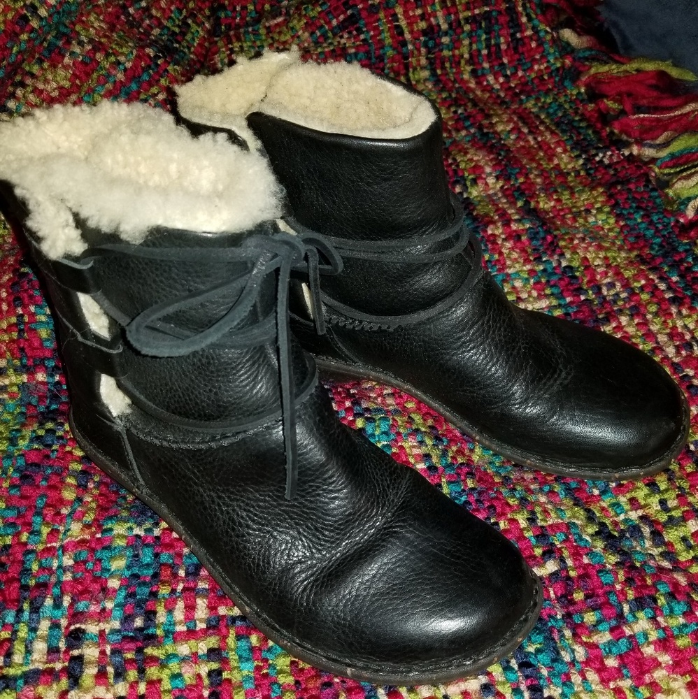 Ugg Caspia